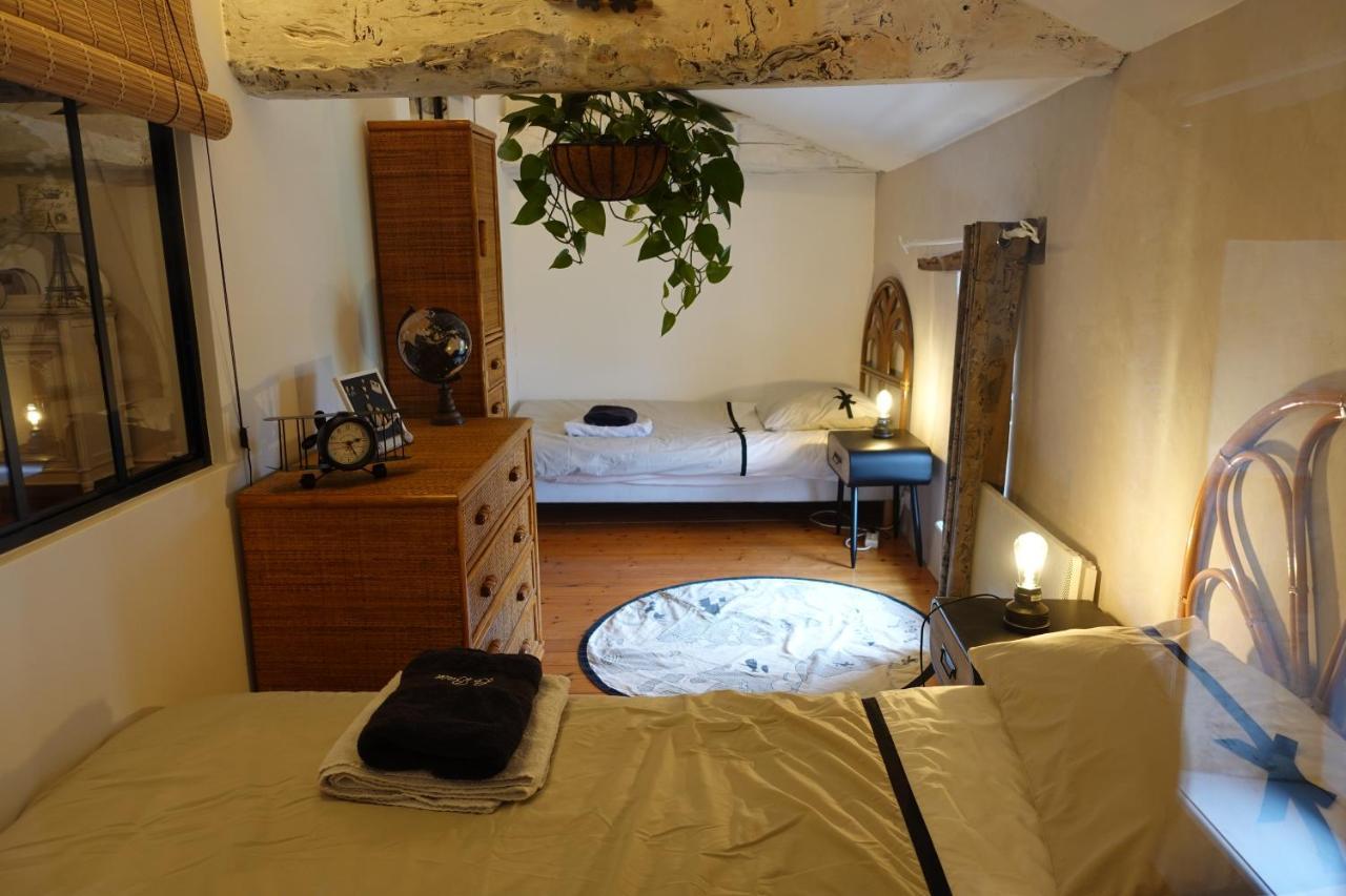Gîte 4 étoiles avec hébergement insolite - 10 personnes Foussais Esterno foto